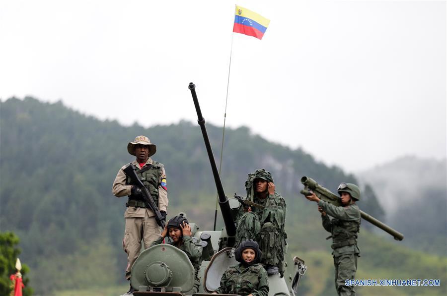 (15)VENEZUELA-CARACAS-MILITARES-EVENTO
