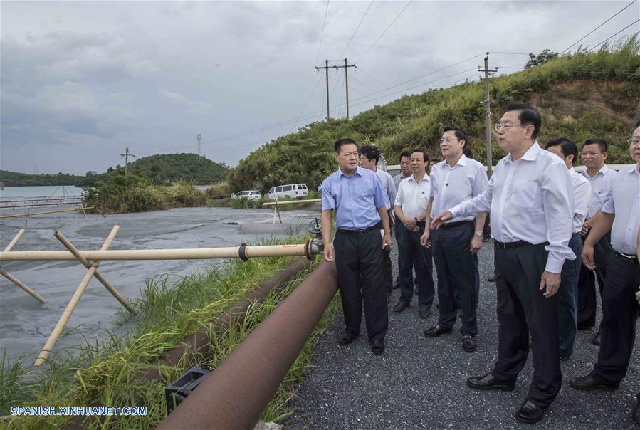 Debe mejorarse la aplicación de la ley en la prevención y el control de la contaminación por desechos sólidos, dijo el máximo legislador chino Zhang Dejiang durante un recorrido de inspección del lunes a hoy en la provincia de Hunan.