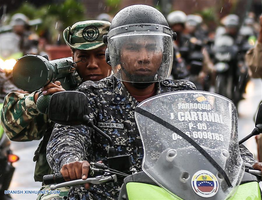 (14)VENEZUELA-CARACAS-MILITARES-EJERCICIO