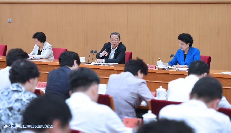 El máximo asesor político de China, Yu Zhengsheng, manifestó hoy lunes que el imperio de la ley debe prevalecer en materia religiosa.