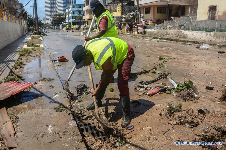 (3)CUBA-HABANA-MEDIO AMBIENTE-CLIMA