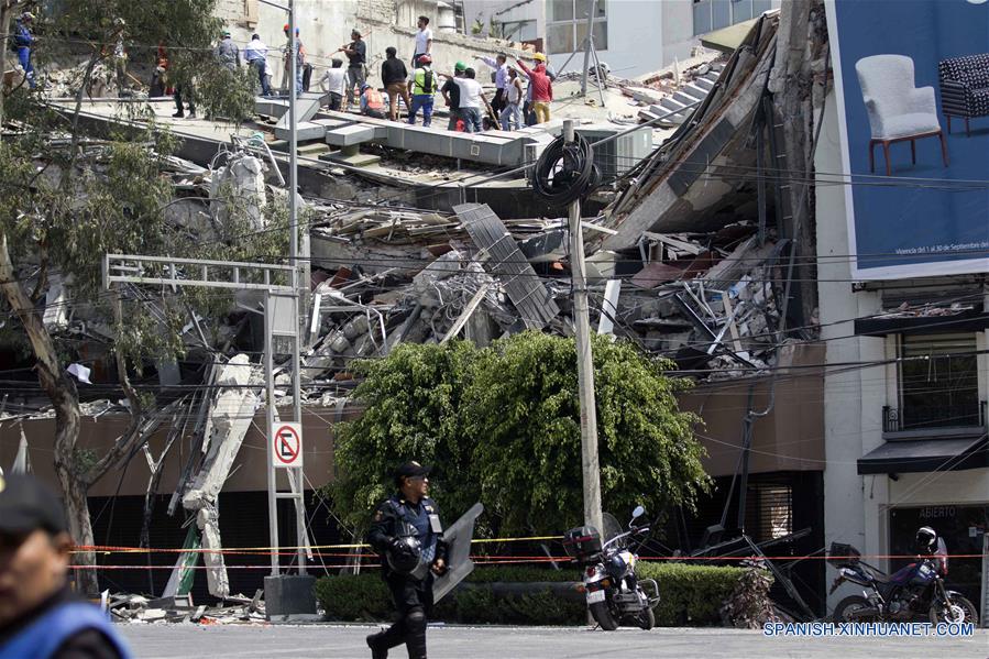 (87)MEXICO-CIUDAD DE MEXICO-SOCIEDAD-MEDIO-SISMO