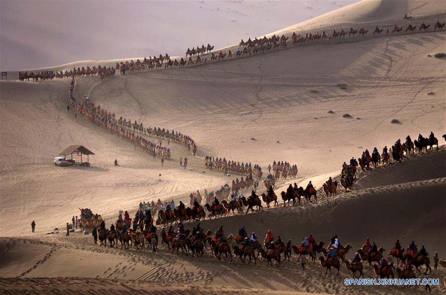 (26)CHINA-GANSU-SOCIEDAD-CONMEMORACION