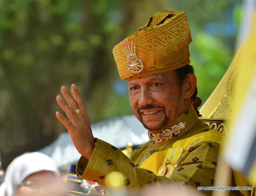 (3)BRUNEI-BANDAR SERI BEGAWAN-SOCIEDAD-REALEZA