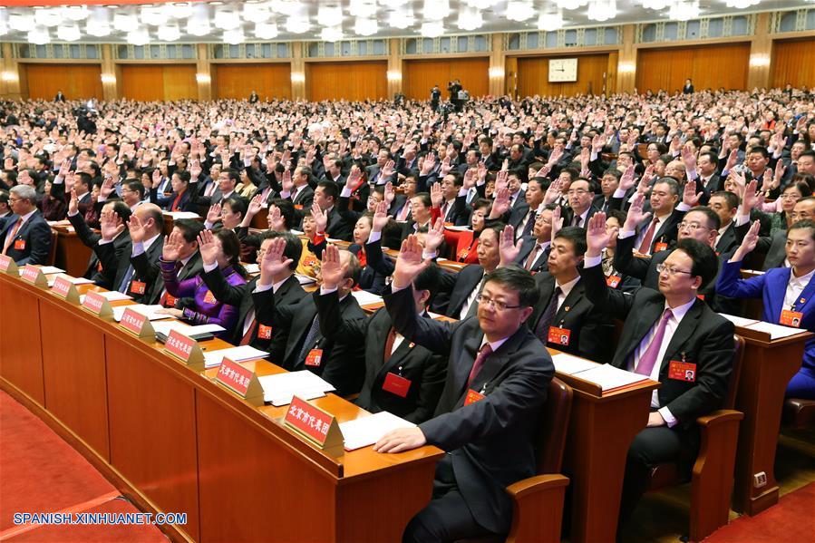 El XIX Congreso Nacional del Partido Comunista de China (PCCh) concluyó hoy martes, consagrando el pensamiento de Xi Jinping sobre el socialismo con peculiaridades chinas de la nueva época en los Estatutos del Partido y tras la elección de un nuevo Comité Central y una nueva Comisión Central de Control Disciplinario (CCCD).