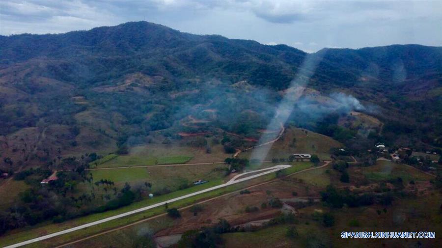 (2)COSTA RICA-GUANACASTE-ACCIDENTE-AVION