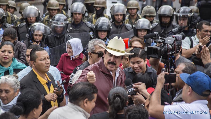 (3)HONDURAS-TEGUCIGALPA-SOCIEDAD-PROTESTA