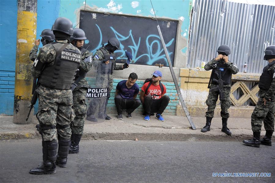 (4)HONDURAS-TEGUCIGALPA-SOCIEDAD-PROTESTA