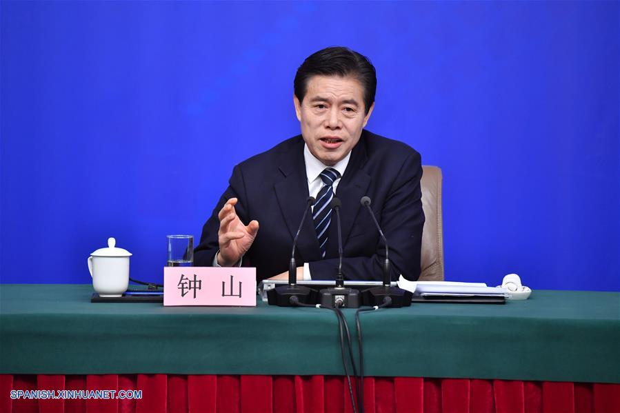China ha planteado seis grandes tareas y ocho planes de acción para promover un desarrollo de alta calidad de la economía y el comercio en los próximos cinco años, informó hoy domingo el ministro chino de Comercio, Zhong Shan.