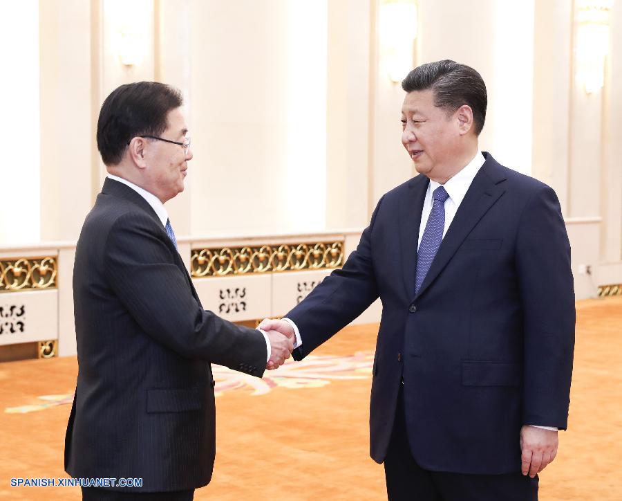 El presidente chino, Xi Jinping, se reunió hoy lunes con Chung Eui-yong, máximo asesor de seguridad nacional del presidente de la República de Corea, Moon Jae-in, en Beijing.