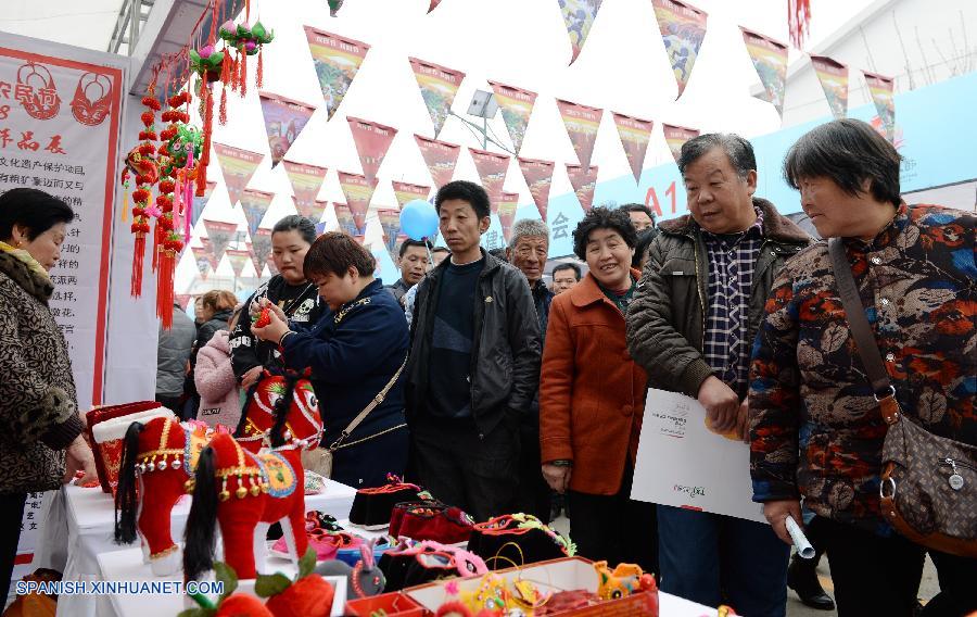 Xi'an, la capital de la provincia noroccidental china de Shaanxi, celebró el domingo su primer Día de los Agricultores, como un gesto de agradecimiento por las contribuciones de los labriegos a su desarrollo rural y agrícola.
