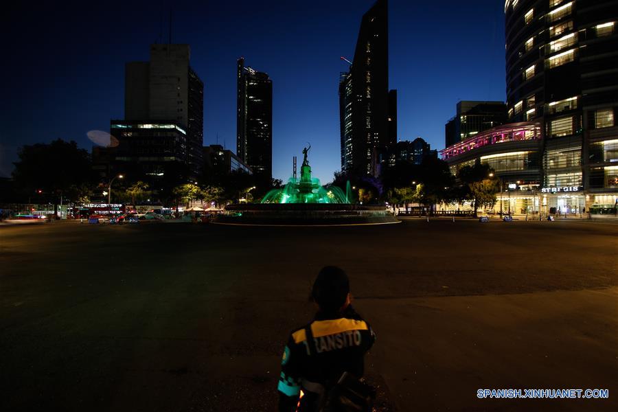 (4)MEXICO-CIUDAD DE MEXICO-HORA DEL PLANETA