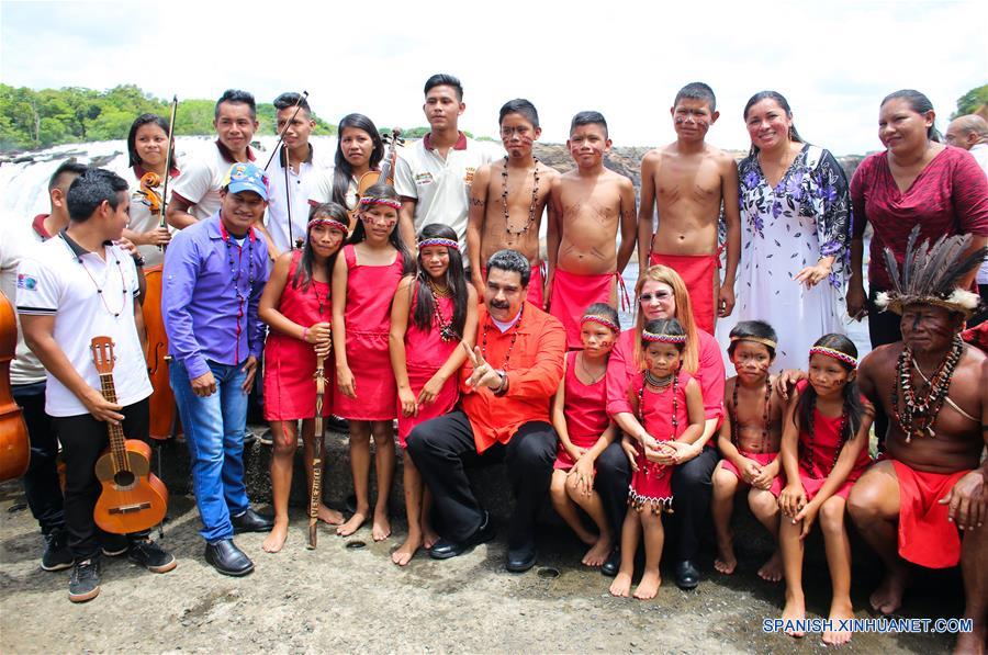 (4)VENEZUELA-BOLIVAR-ELECCIONES-MADURO