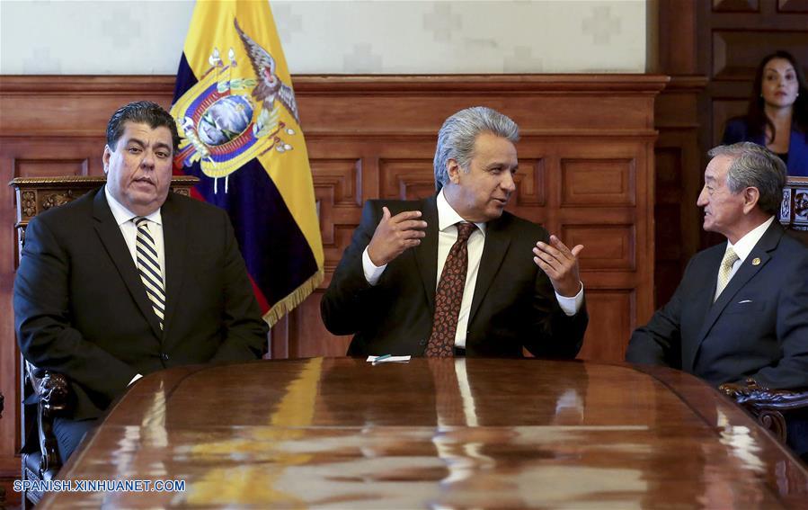 (2)ECUADOR-QUITO-NUEVOS MINISTROS