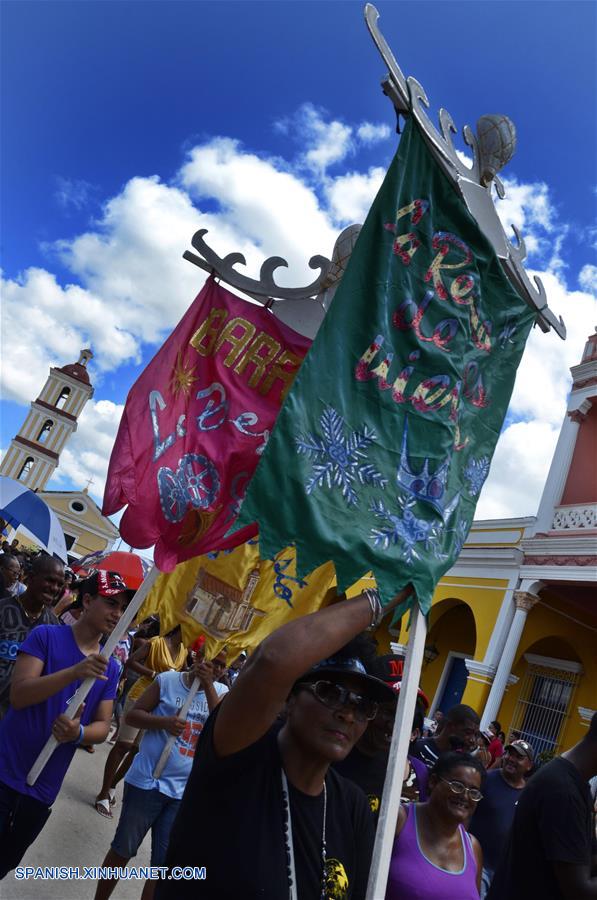 (2)CUBA-REMEDIOS-TURISMO-SERIE
