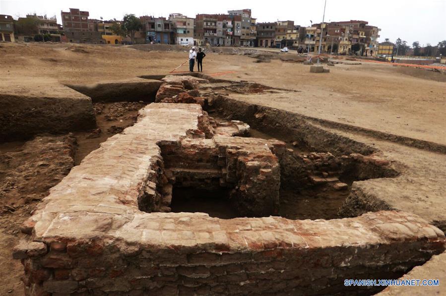 (2)EGIPTO-GHARBIA-BAÑO DE LA ERA GRECORROMANA-HALLAZGO