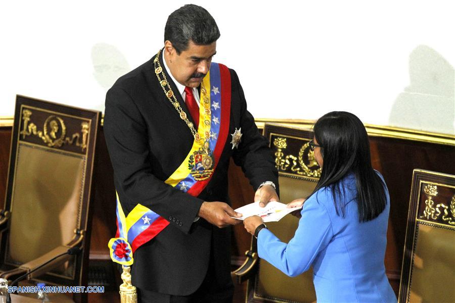 (3)VENEZUELA-CARACAS-ANC-MADURO-JURAMENTACION