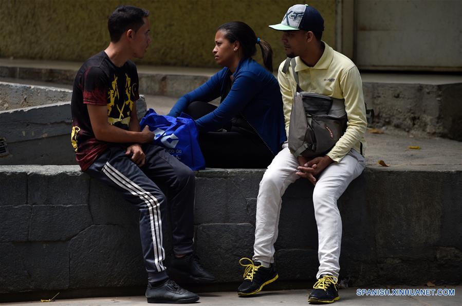 VENEZUELA-CARACAS-GRANADA LACRIMOGENA-EXPLOSION