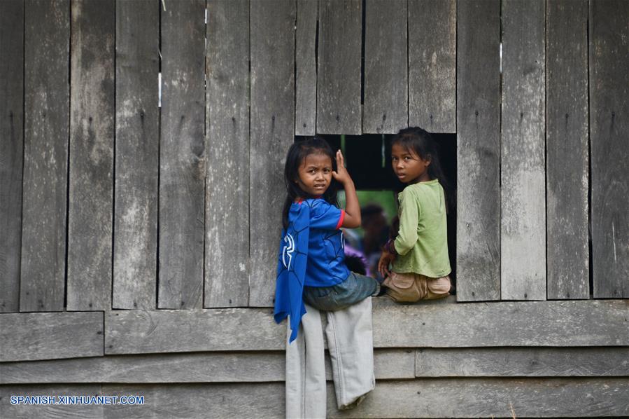 LAOS-ATTAPEU-PRESA-COLAPSO