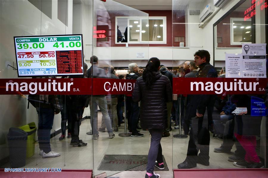 ARGENTINA-BUENOS AIRES-DOLAR