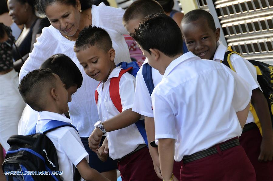 CUBA-HABANA-CURSO ESCOLAR-INICIO