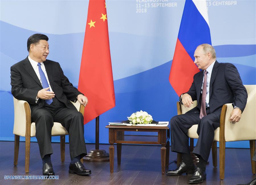 RUSIA-VLADIVOSTOK-CHINA-XI JINPING-PUTIN-CONVERSACIONES