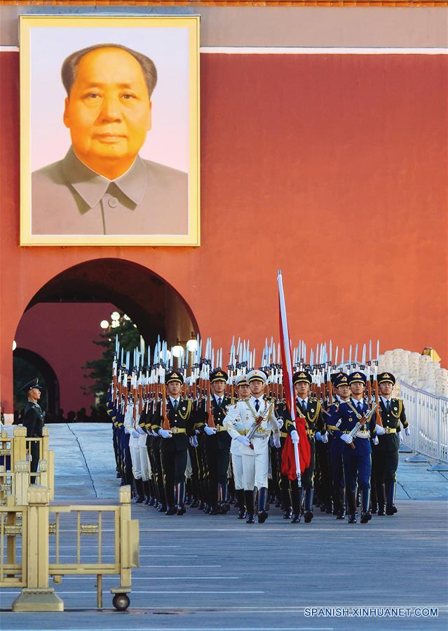 CHINA-BEIJING-DIA NACIONAL-IZAMIENTO DE BANDERA