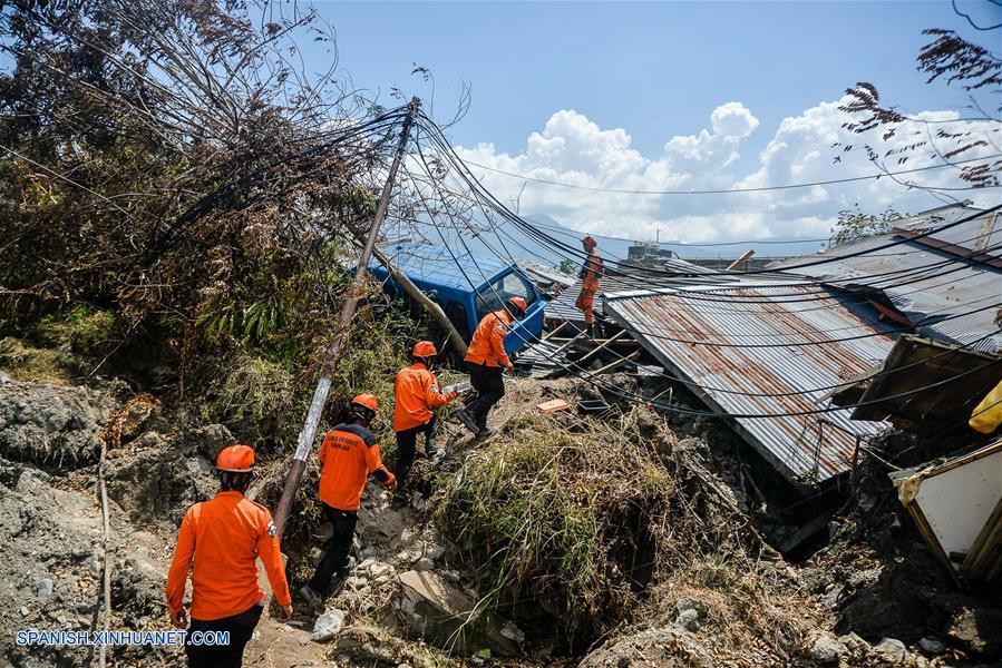 INDONESIA-PETOBO-SISMO Y TSUNAMI-SECUELAS 
