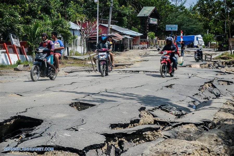 INDONESIA-PETOBO-SISMO Y TSUNAMI-SECUELAS 