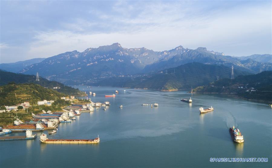 CHINA-HUBEI-PRESA DE LAS TRES GARGANTAS-RENDIMIENTO