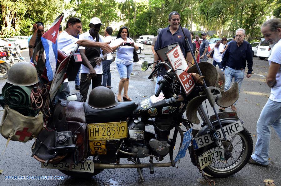 CUBA-HABANA-AUTOMOVILES CLASICOS