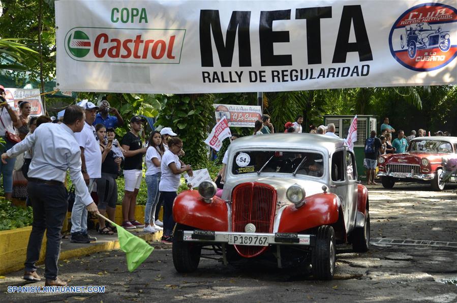 CUBA-HABANA-AUTOMOVILES CLASICOS