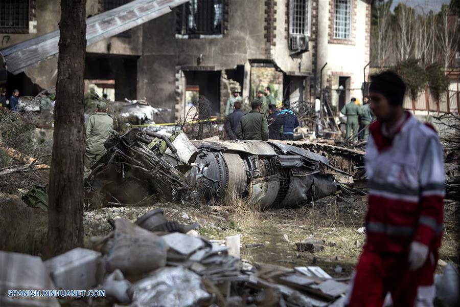 IRAN-KARAJ-ACCIDENTE-AVION
