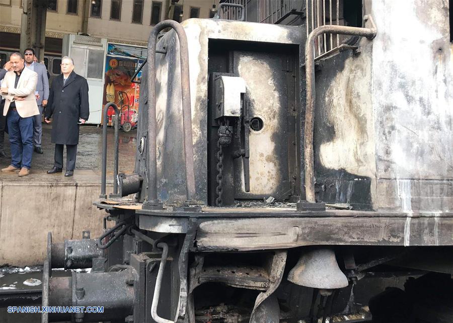 EGIPTO-CAIRO-ESTACION DE TRENES-INCENDIO