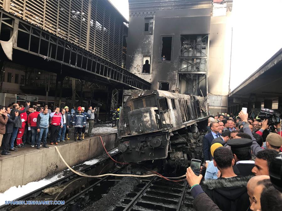 EGIPTO-CAIRO-ESTACION DE TRENES-INCENDIO