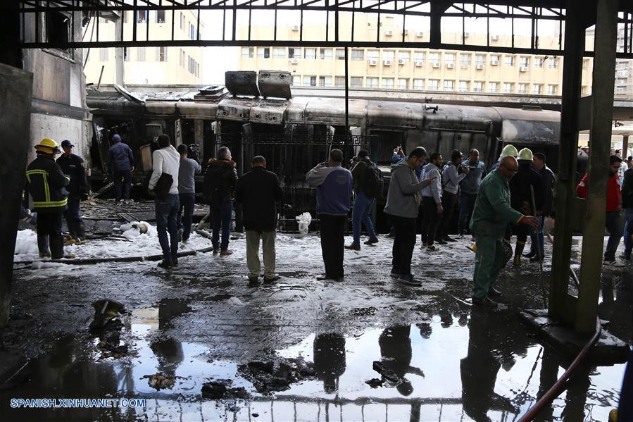 EGIPTO-CAIRO-ESTACION DE TRENES-INCENDIO