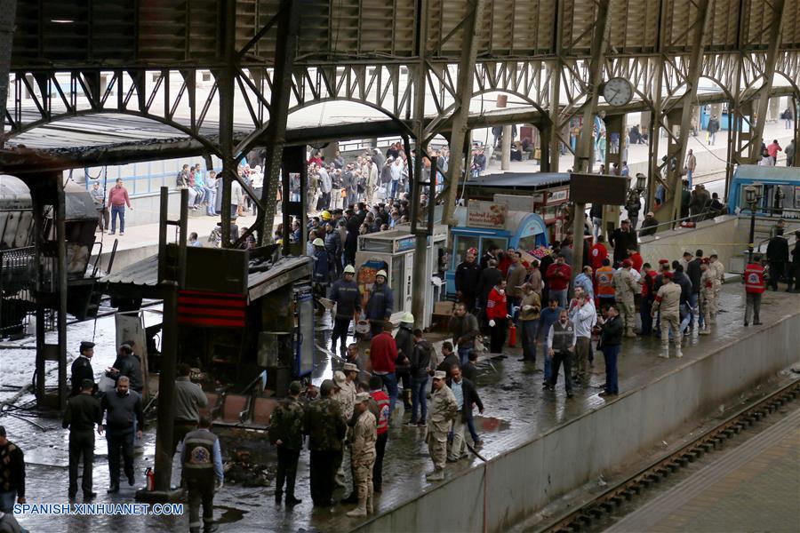 EGIPTO-CAIRO-ESTACION DE TRENES-INCENDIO