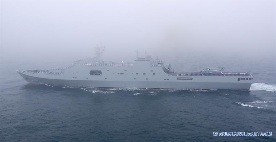 CHINA-QINGDAO-ARMADA DEL EPL-70 ANIVERSARIO-DESFILE