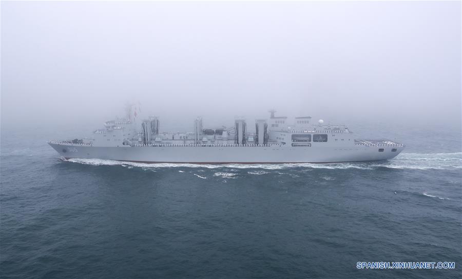 CHINA-QINGDAO-ARMADA DEL EPL-70 ANIVERSARIO-DESFILE
