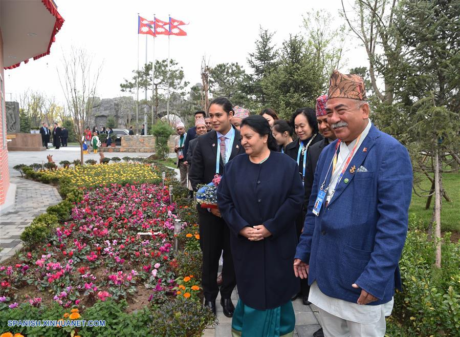 CHINA-BEIJING-EXPOSICION DE HORTICULTURA-JARDIN DE NEPAL-BHANDARI-VISITA