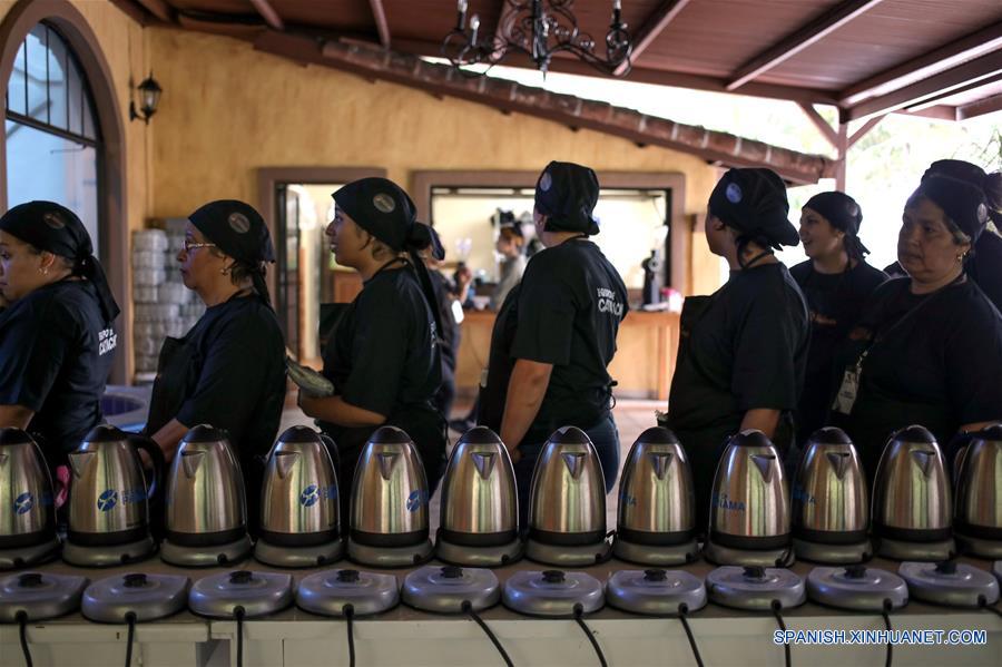 PANAMA-BOQUETE-CHINA-CAFE-SERIE