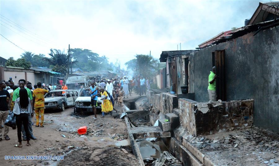 NIGERIA-LAGOS-EXPLOSION DE OLEODUCTO-INCENDIO