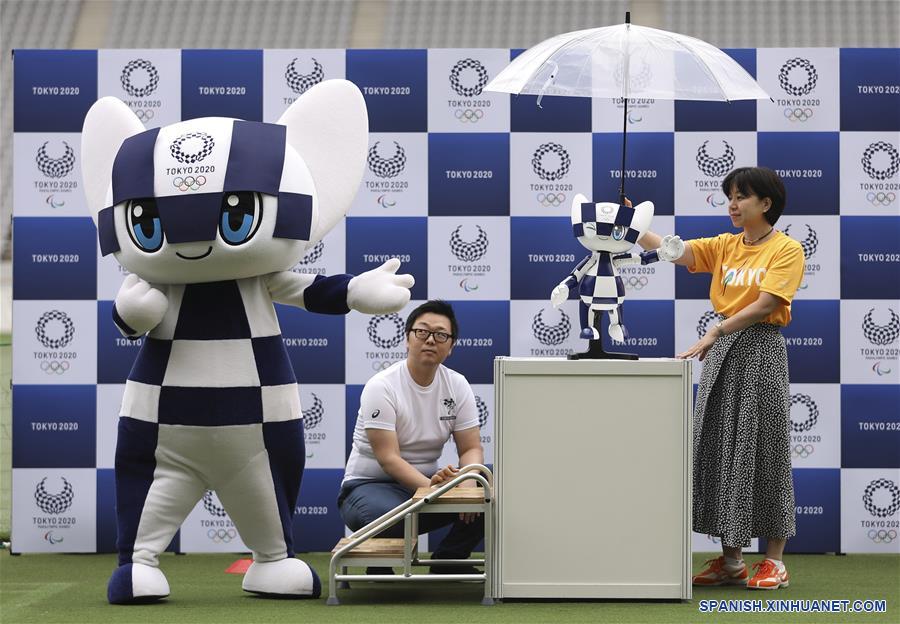 JAPON-TOKIO-JUEGOS OLIMPICOS-ROBOTS MASCOTA