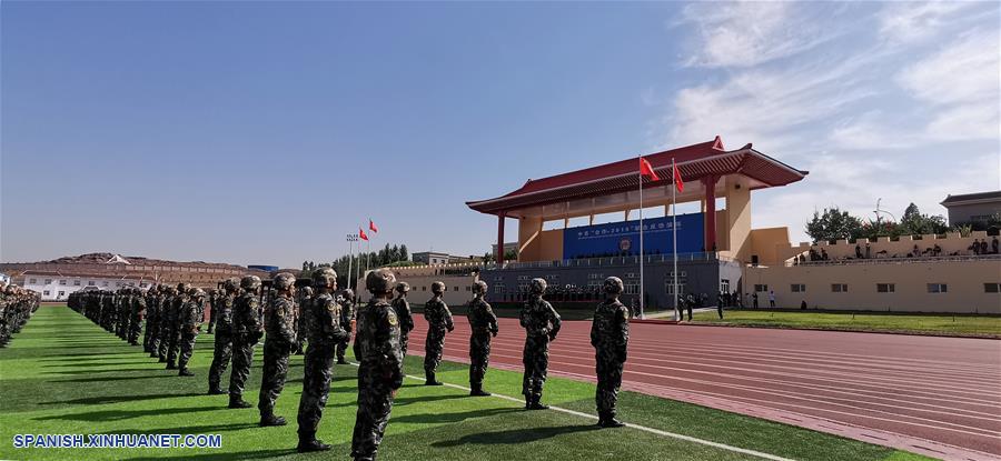 CHINA-XINJIANG-KIRGUISTAN-EJERCICIO CONJUNTO  