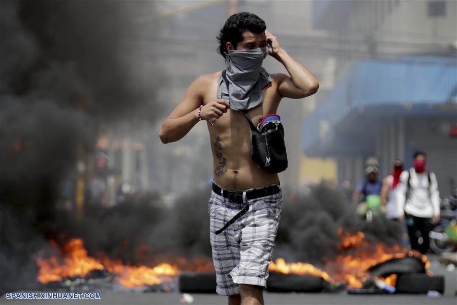 HONDURAS-TEGUCIGALPA-PROTESTA