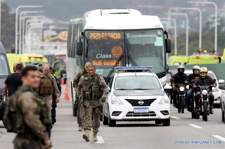 BRASIL-RIO DE JANEIRO-SECUESTRO DE AUTOBUS