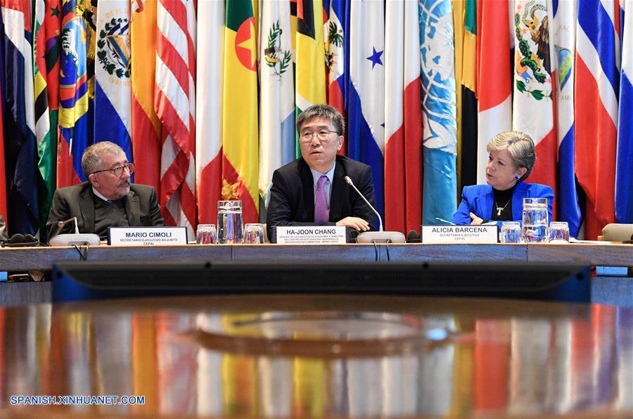 CHILE-SANTIAGO-CEPAL-HA JOON CHANG-CATEDRA