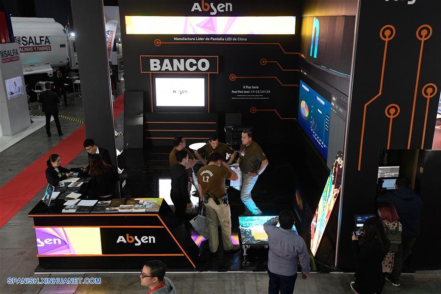 CHILE-SANTIAGO-SEGURIDAD-EXPOSICION