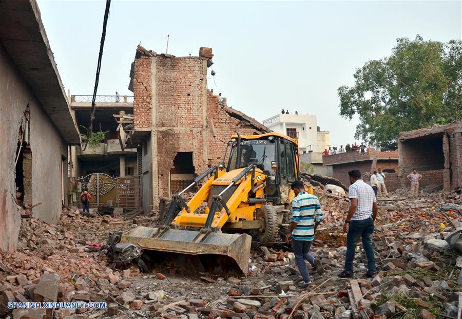 INDIA-GURDASPUR-FABRICA DE PETARDOS-EXPLOSION