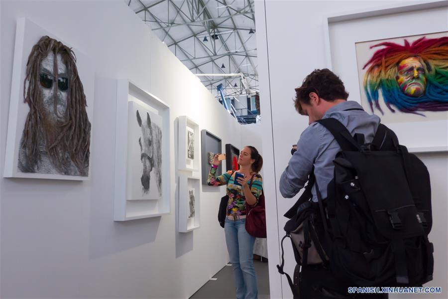 HUNGRIA-BUDAPEST-FERIA ART MARKET 